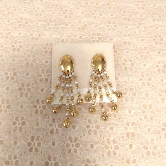 Vintage White Gold Beads Gold Tone Dangle Drop Earrings Timeless VTG Jewelry - Picture 5 of 7